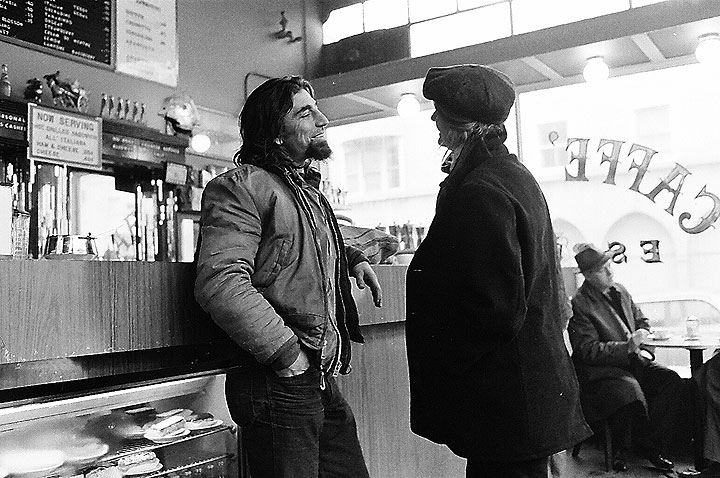 hells-angel-and-friend-at-caffe-triests_diggers-013_chuck-gould